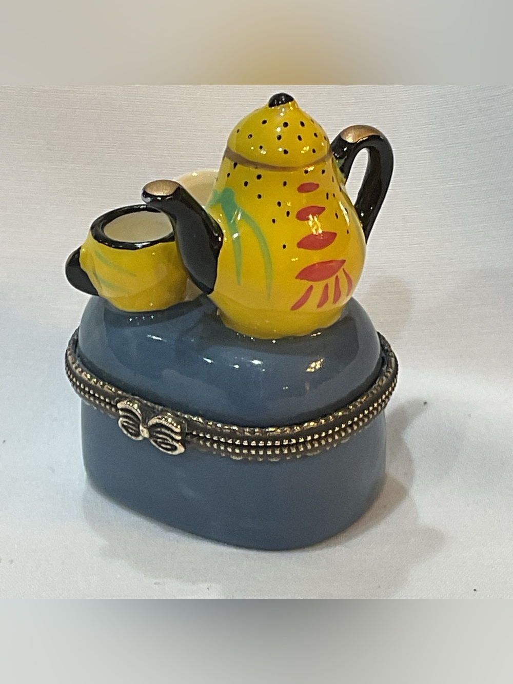TWO Mini Ceramic Keepsake Boxes-Cola & Tea Set - Picture 4 of 9